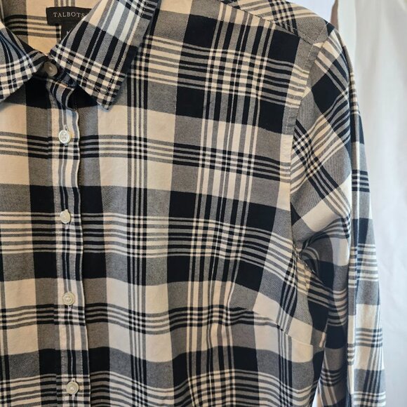 TALBOTS LONG SLEEVE SHIRT BLACK WHITE SILVER THREAD SHIMMER SIZE MEDIUM - Picture 3 of 9